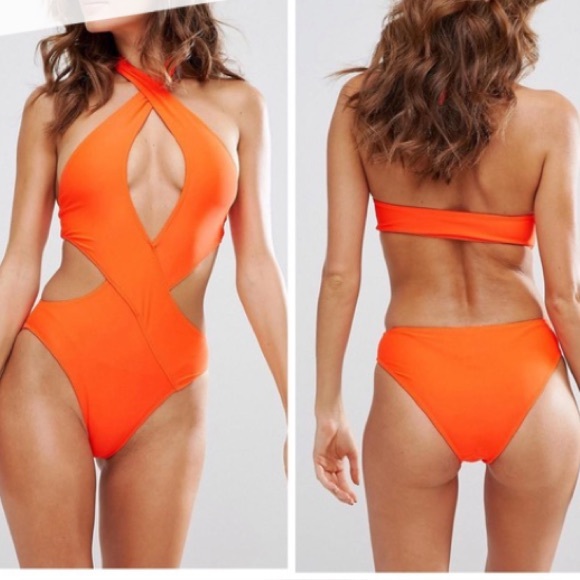 NWT Pretty Little Thing Orange cutout Swimsuit sz4 - Picture 2 of 3